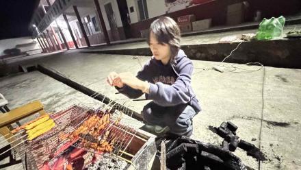 孩子们的烟火人间记录图片